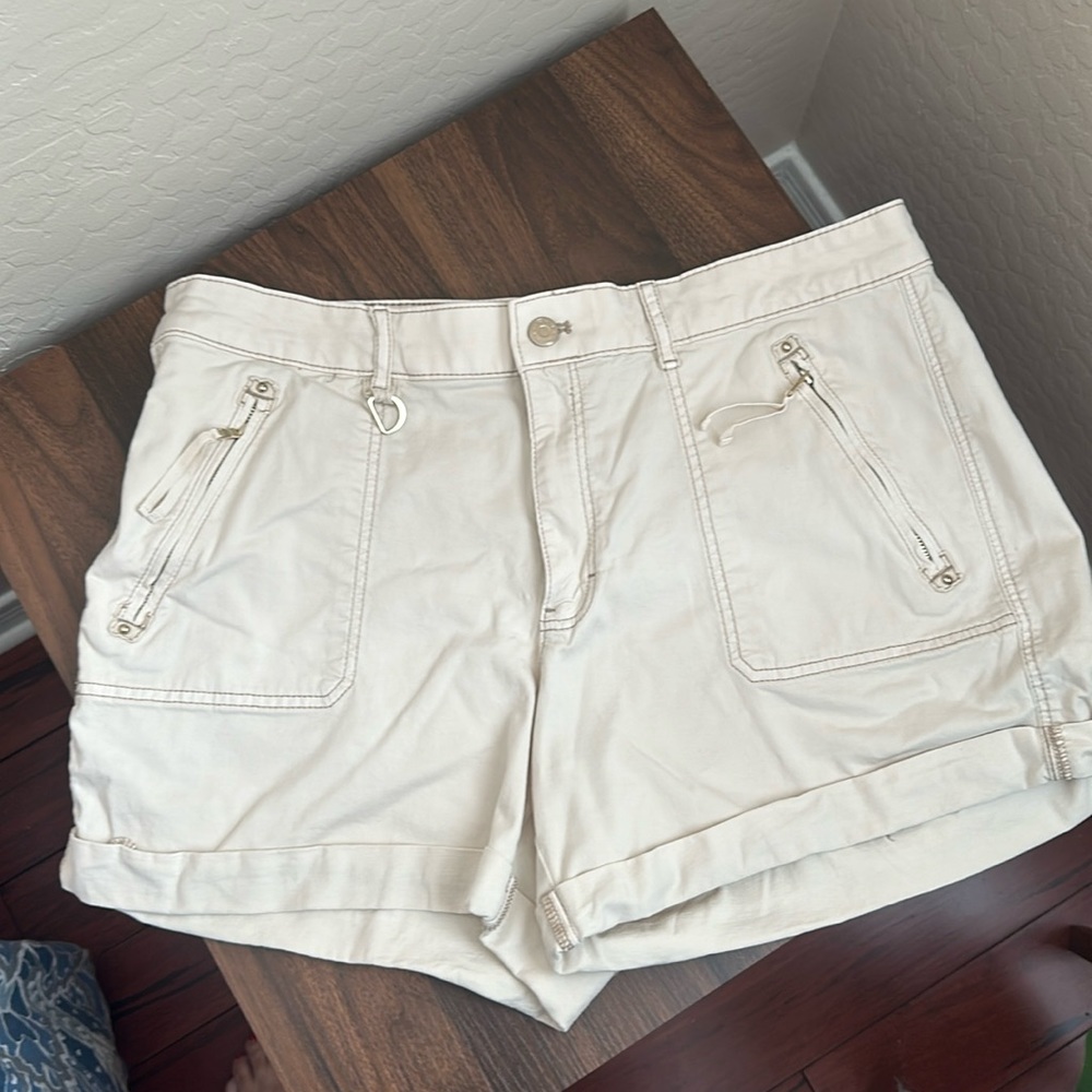 WHBM PRET-A-PLAY shorts